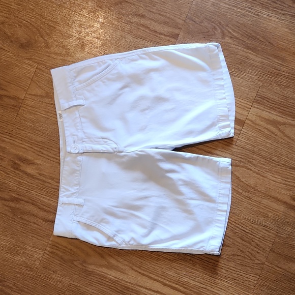 Aeropostale Pants - Aeropostale white shorts
